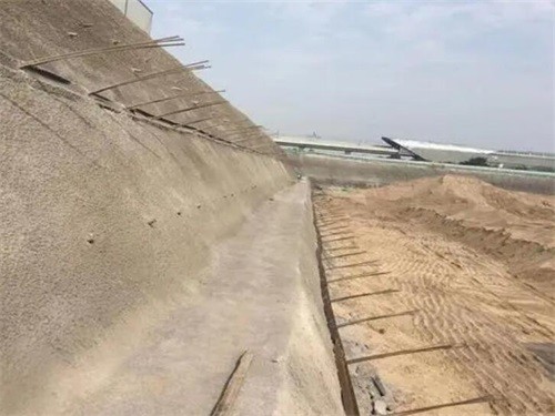 梁园河道边坡加固